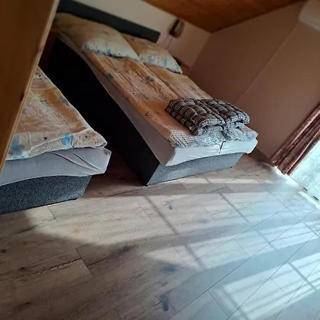 Alinka Apartmanhaz * בלטונללה