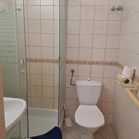 Alinka Apartmanhaz *