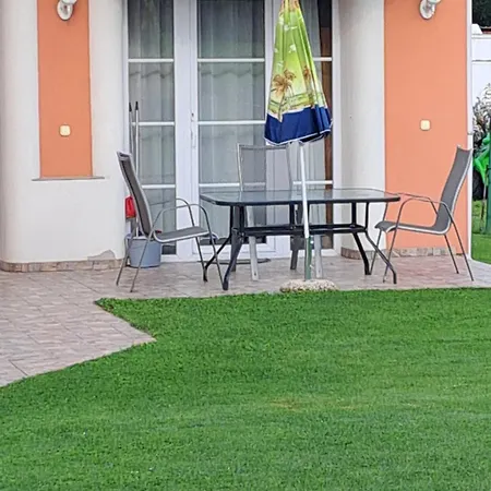 Alinka Apartmanhaz 公寓 巴拉通雷勒