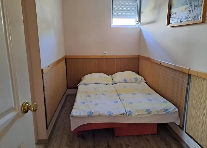 Alinka Apartmanhaz 아파트 *