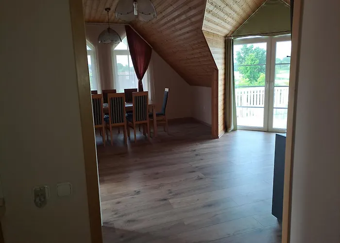 Alinka Apartmanhaz 발라톤엘